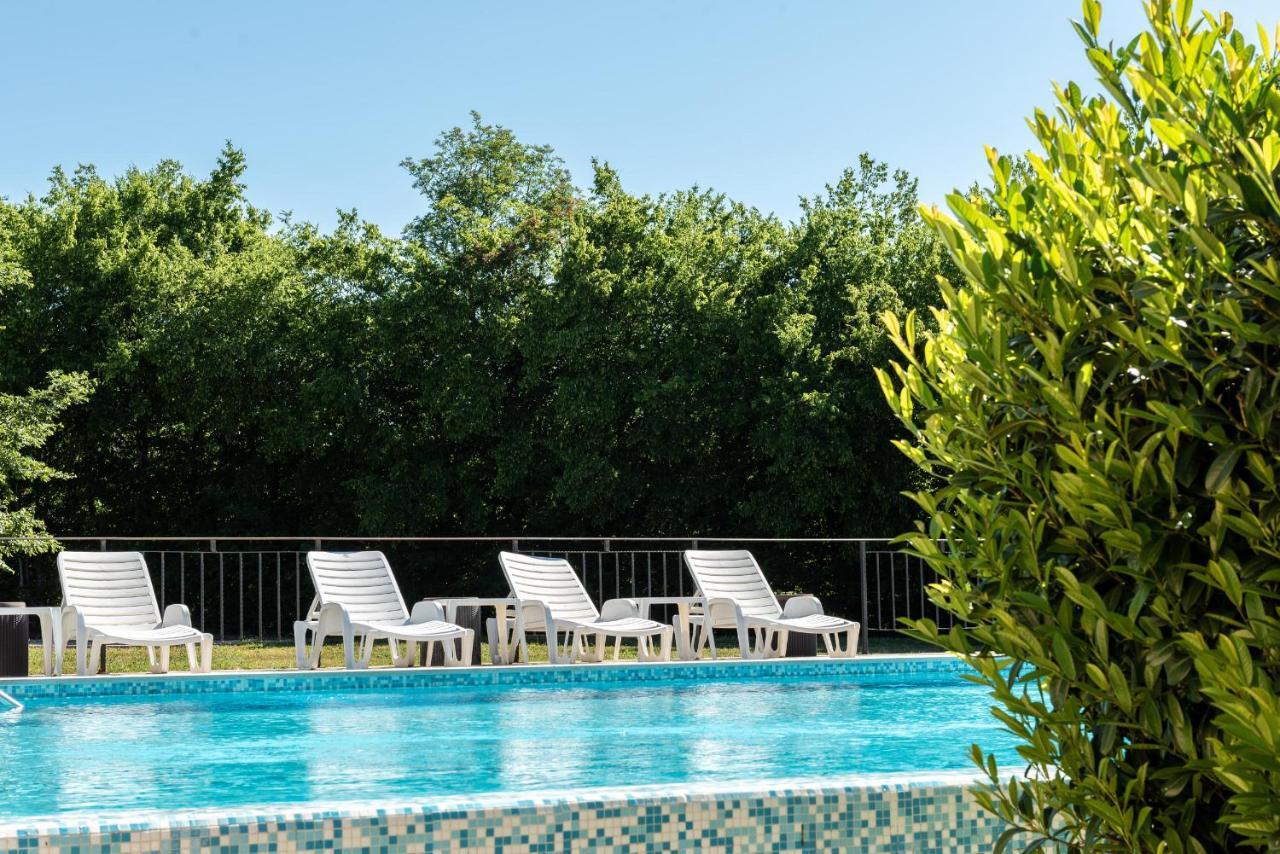 Hotel Tomazici Santalezi Экстерьер фото